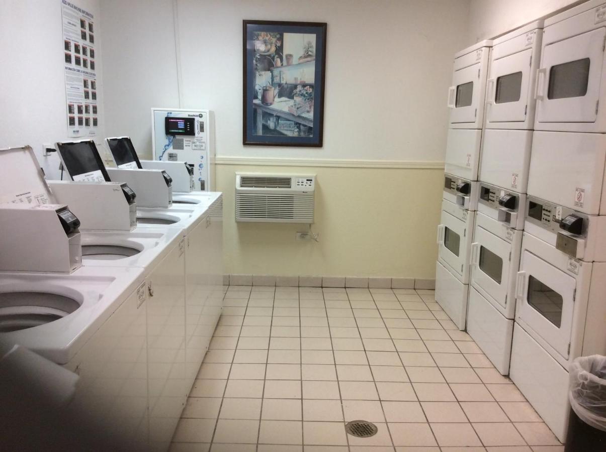Intown Suites Extended Stay Chicago Il - Elk Grove O'Hare エルク・グローブ・ヴィレッジ エクステリア 写真