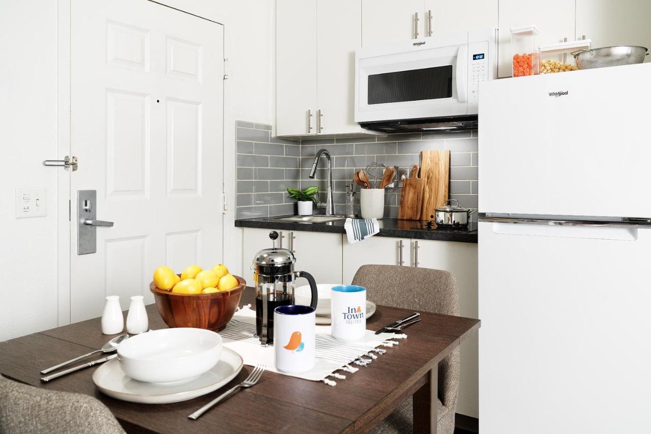 Intown Suites Extended Stay Chicago Il - Elk Grove O'Hare エルク・グローブ・ヴィレッジ エクステリア 写真